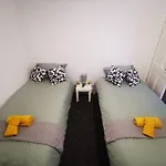 Twin Room - Sutherland Place